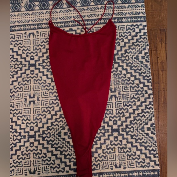 SHEIN Burgundy Strappy Backless Bodysuit - Picture 5 of 7